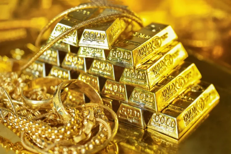 gold e1744622667179
